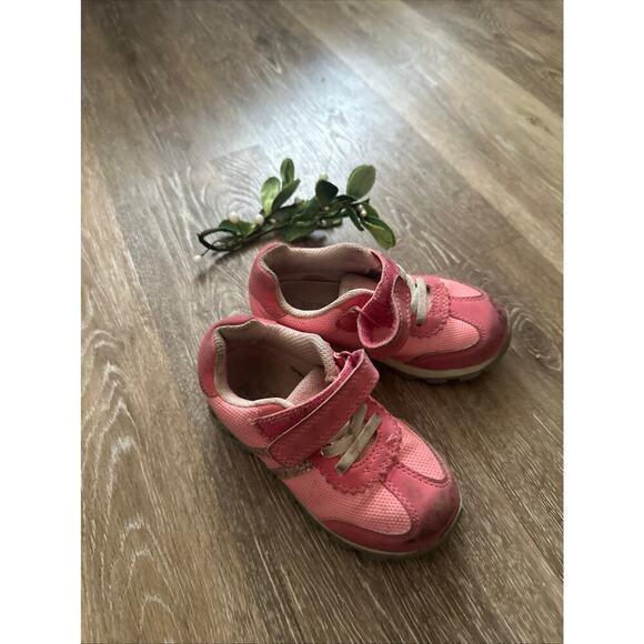 CARTER'S Pink Athletic Sneaker Running Shoe SIZE TODDLER 8 Sport Play Tread - Picture 2 of 3